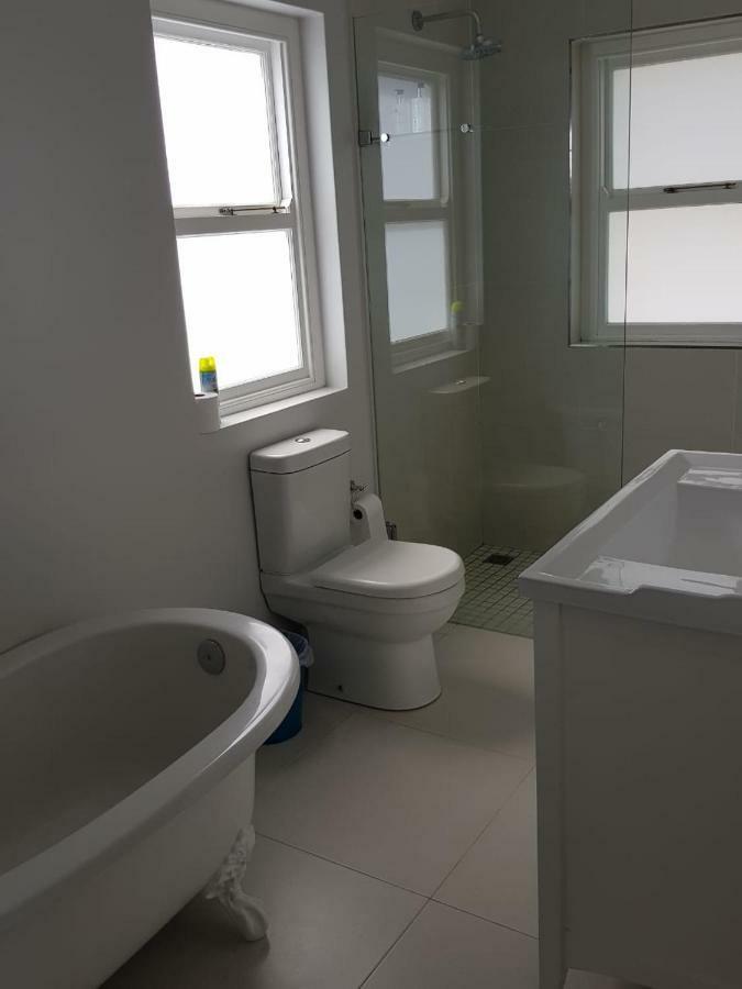 Coral Tree Apartment Херманус Екстериор снимка